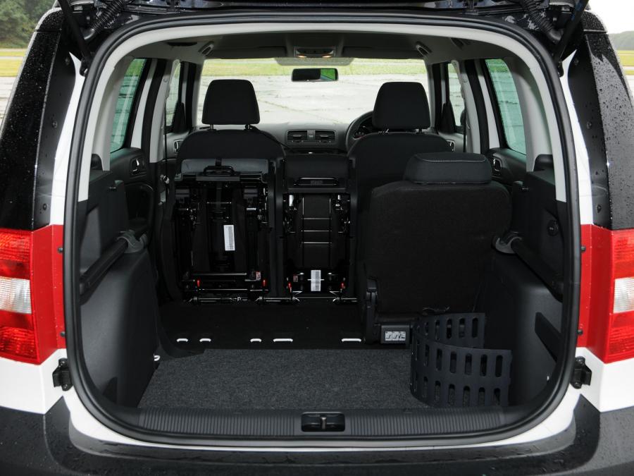  Skoda Yeti Adventure 2013 года  (UK) (фото 6 из 6)